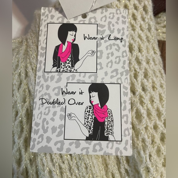 NEW with Tags Steve Madden Cream and Gold Infinity Scarf - Picture 4 of 5